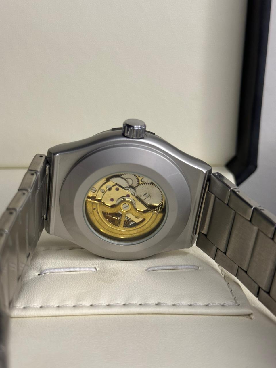 HUBLOT - Geneve | Universe | Automatic